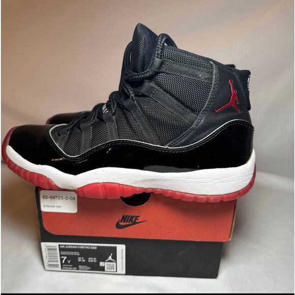 Size 7 - Nike Air Jordan 11 Retro GS Bred 2019 Men's Shoes - Picture 8 of 10